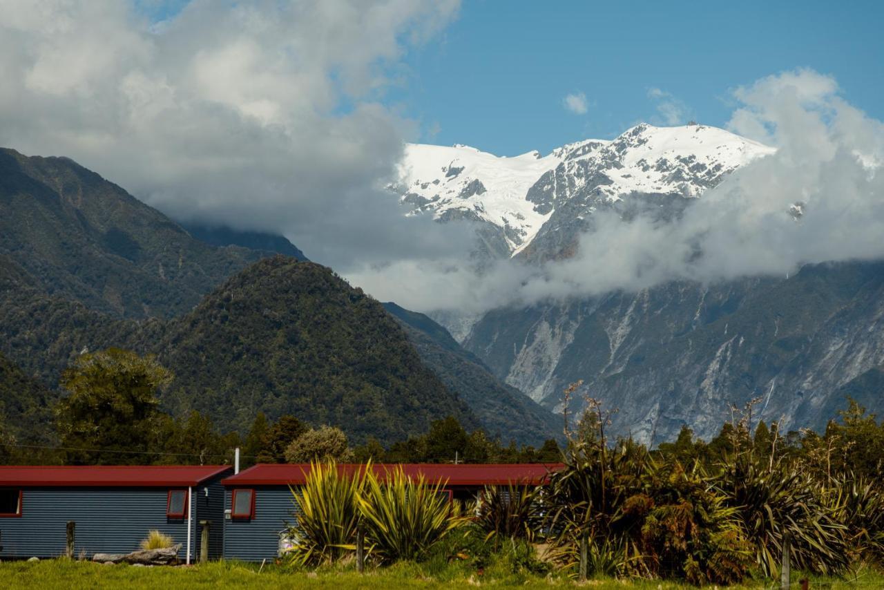 Te Awa Cottages Franz Josef Buitenkant foto
