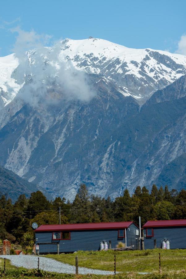 Te Awa Cottages Franz Josef Buitenkant foto