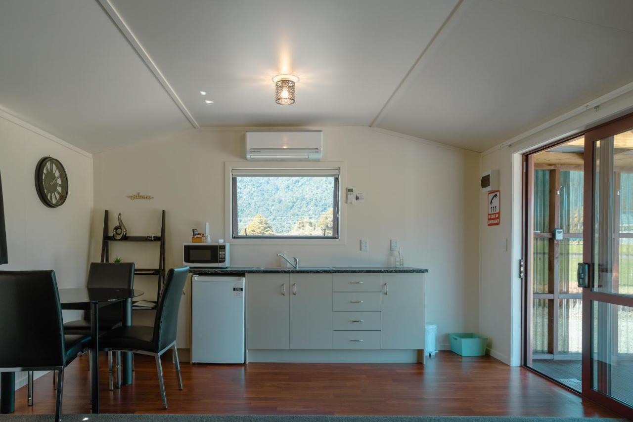 Te Awa Cottages Franz Josef Buitenkant foto